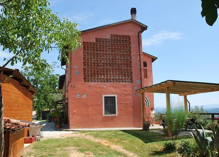 Ospitalita Rurale L'uccelliera Bed & Breakfast 3*